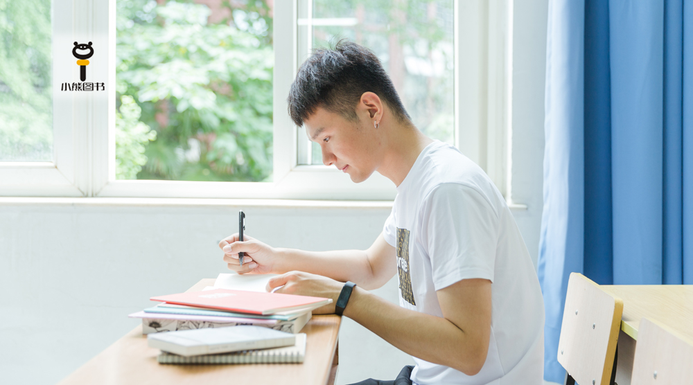 学生.jpg 学生.jpg