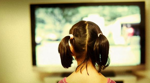 作为家长，如何处理孩子看手机和电视的问题？